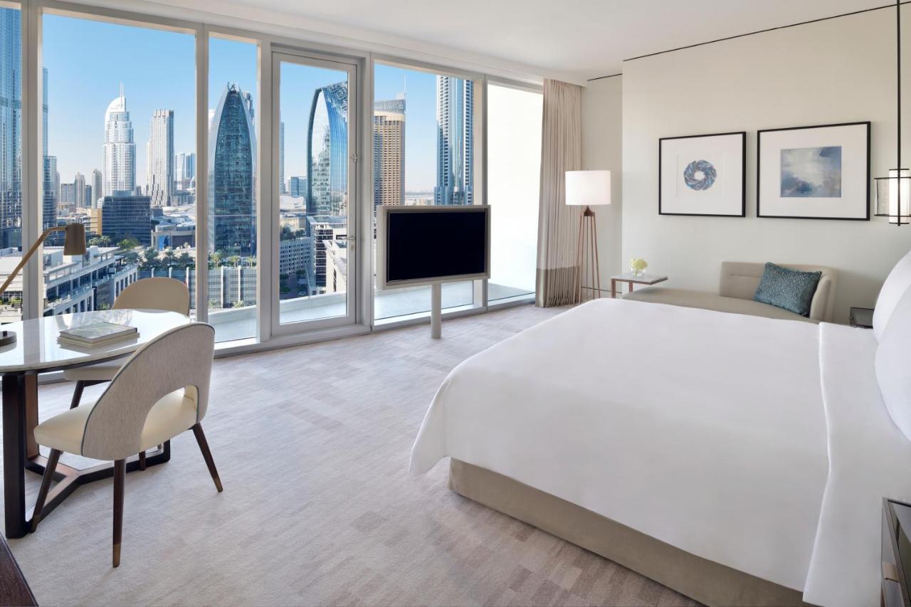 Address Sky View, Downtown Dubai Hotel Exterior foto A guest room at the hotel