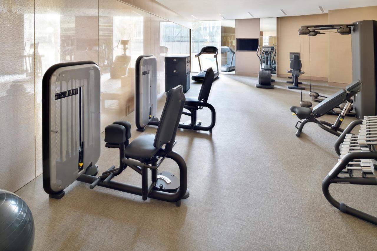 Address Sky View, Downtown Dubai Hotel Exterior foto The gym at the hotel