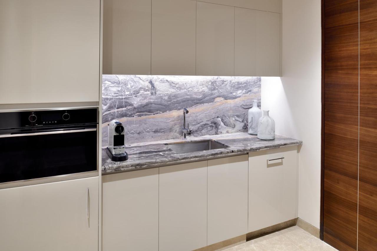 Address Sky View, Downtown Dubai Hotel Exterior foto A kitchen with a built-in coffee machine