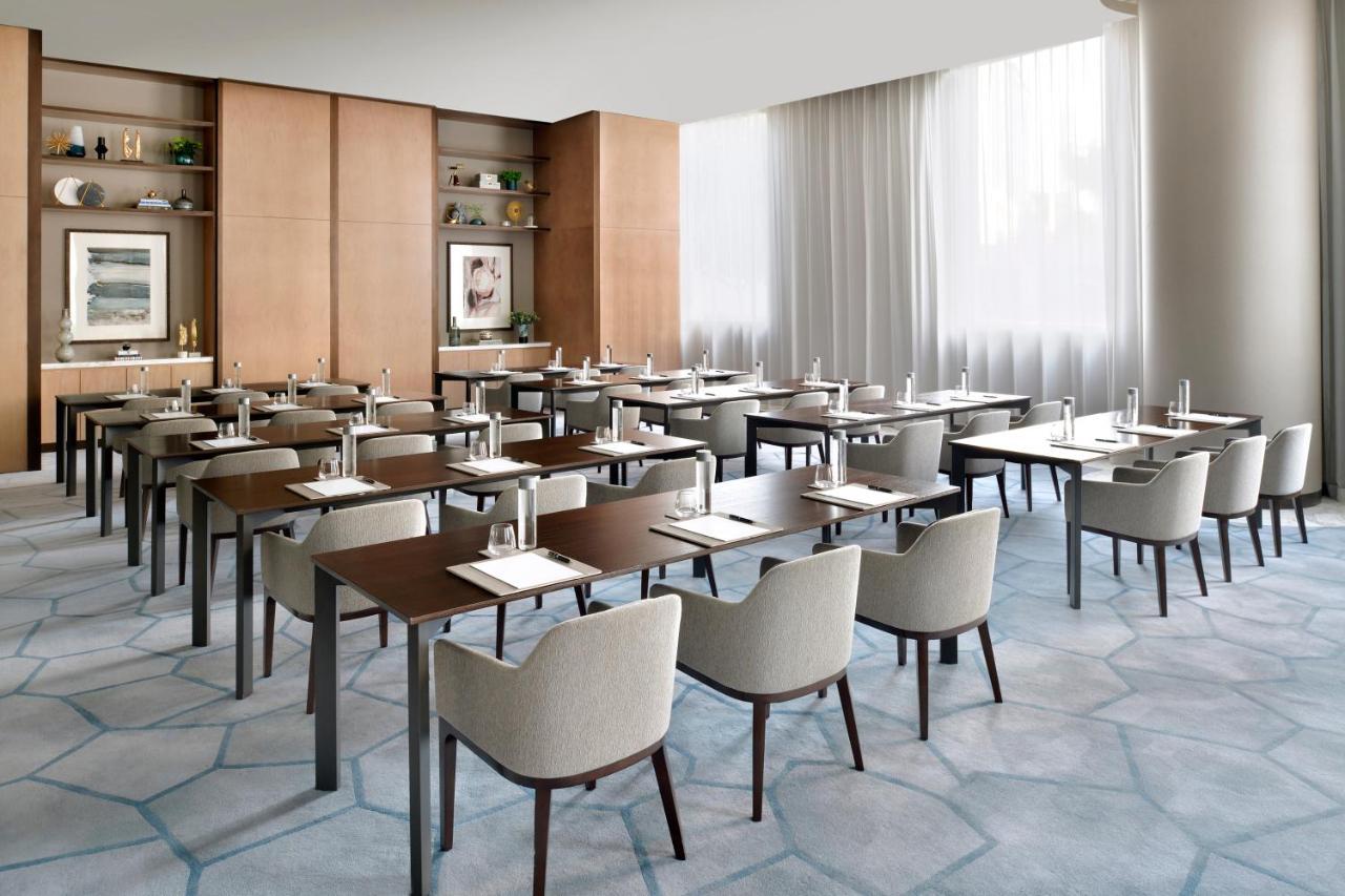 Address Sky View, Downtown Dubai Hotel Exterior foto Meeting room