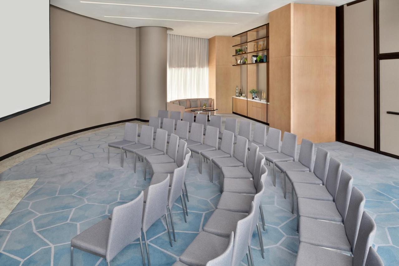 Address Sky View, Downtown Dubai Hotel Exterior foto The U-shaped layout